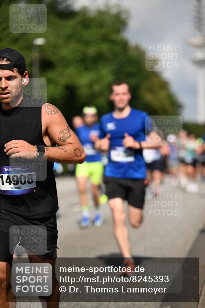 29.06.2025 - hella hamburg halbmarathon Dr. Thomas Lammeyer http://msf.ph/oto/8245393 29.06.2025 09:51:24 Kennedybrücke 1164, 1385, 1562, 1644, 1743, 2196, 2296, 3959, 4602, 4860, 5091, 5092, 5315, 5923, 6684, 6990, 8362, 8901, 9178, 9944, 10384, 10900, 10968, 11202, 11227 meine-sportfotos.de