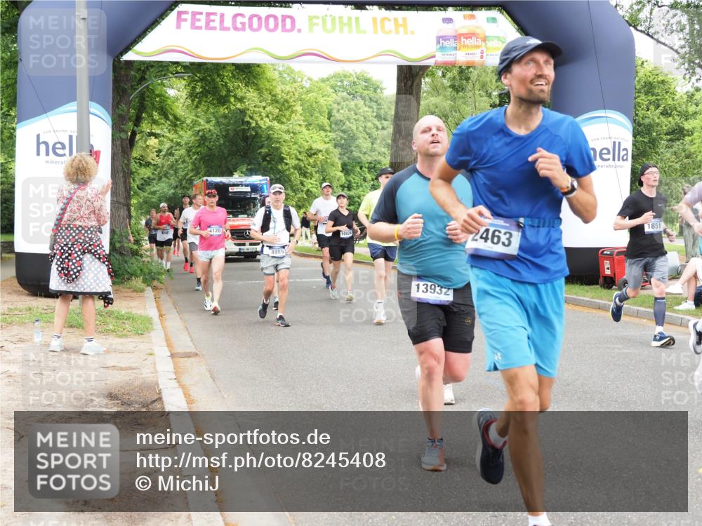 29.06.2025 - hella hamburg halbmarathon MichiJ http://msf.ph/oto/8245408 29.06.2025 10:50:59 Zwischen KM18-KM19 1212, 1733, 1851, 2463, 4985, 5653, 7333, 9681, 10824, 11556, 11657, 12781, 12843, 13932, 16753, 17112, 19241 meine-sportfotos.de