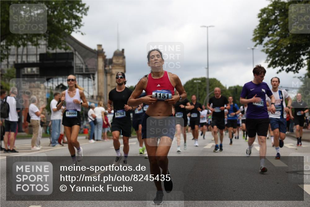 29.06.2025 - hella hamburg halbmarathon Yannick Fuchs http://msf.ph/oto/8245435 29.06.2025 10:47:40 20KM 1030, 1151, 1267, 1502, 1727, 1870, 2058, 2070, 2082, 2354, 2518, 2630, 3096, 3208, 3209, 3819, 4770, 5020, 5638, 5866, 6294, 6481, 6511, 6512, 6629, 6762, 6877, 6942, 7274, 7918, 8335, 8390, 8447, 9142, 9791, 9922, 10549, 10891, 10895, 11068, 11844, 12321, 12379, 12632, 12909, 13032, 13033, 13289, 13397, 13865, 13912, 13997, 15061, 15441, 15497, 15502, 15838, 15856, 15946, 16477, 17348, 17482, 18134, 18143, 18418, 18487, 18590, 18612 meine-sportfotos.de