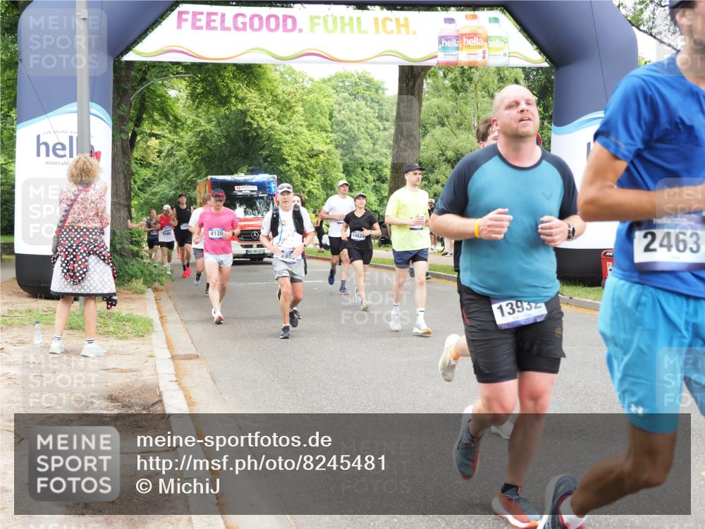 29.06.2025 - hella hamburg halbmarathon MichiJ http://msf.ph/oto/8245481 29.06.2025 10:50:59 Zwischen KM18-KM19 1212, 1733, 1851, 2463, 4985, 5653, 7333, 9681, 10824, 11556, 11657, 12781, 12843, 13932, 16753, 17112, 19241 meine-sportfotos.de