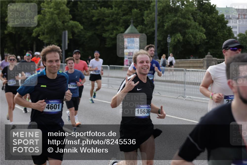 29.06.2025 - hella hamburg halbmarathon Jannik Wohlers http://msf.ph/oto/8245536 29.06.2025 09:55:23 Lombardsbrücke 1143, 1216, 1267, 1461, 1630, 2284, 2706, 2708, 2718, 2884, 3213, 3399, 3654, 3692, 3945, 3985, 4033, 4088, 4127, 4324, 4345, 4346, 4601, 4847, 4890, 5421, 6009, 6054, 6421, 6481, 6691, 6994, 7056, 7100, 7224, 7269, 7367, 7657, 8216, 8234, 8273, 8302, 8390, 8577, 8977, 9386, 9491, 9551, 9786, 9934, 10115, 10408, 10603, 10811, 10895, 11309, 11356, 11733, 11819, 11977, 12149, 12277, 12379, 12450, 12519, 13032, 13073, 13799, 13807, 13894, 13996, 14239, 17842 meine-sportfotos.de