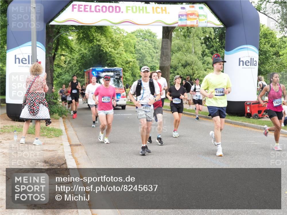 29.06.2025 - hella hamburg halbmarathon MichiJ http://msf.ph/oto/8245637 29.06.2025 10:51:00 Zwischen KM18-KM19 1212, 1733, 1851, 2463, 4985, 5653, 7333, 9681, 10824, 11556, 11657, 12781, 12843, 13932, 16395, 16753, 17112, 19241 meine-sportfotos.de