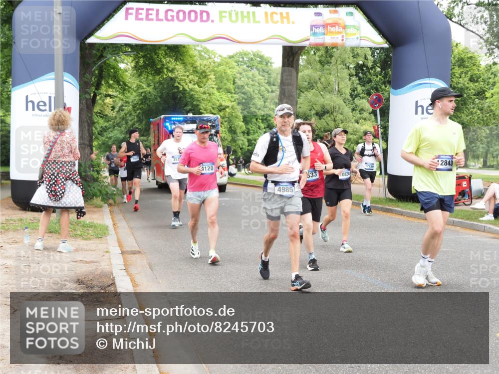29.06.2025 - hella hamburg halbmarathon MichiJ http://msf.ph/oto/8245703 29.06.2025 10:51:01 Zwischen KM18-KM19 1212, 1733, 1851, 2463, 4120, 4985, 5653, 7333, 9681, 10824, 11556, 11657, 12781, 12843, 13932, 16395, 16753, 17112, 17730, 19241 meine-sportfotos.de