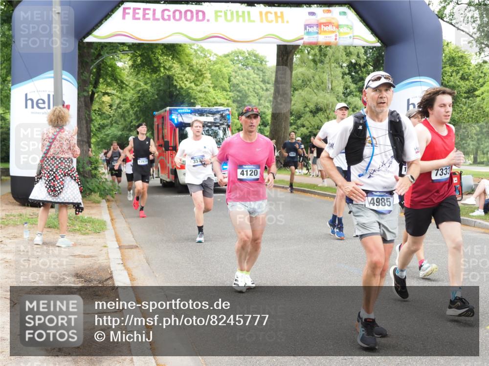 29.06.2025 - hella hamburg halbmarathon MichiJ http://msf.ph/oto/8245777 29.06.2025 10:51:02 Zwischen KM18-KM19 1212, 1733, 1851, 2463, 3572, 4120, 4985, 5653, 7333, 9681, 10824, 11556, 11657, 12781, 12843, 13932, 13939, 16395, 16753, 17112, 17730, 19241 meine-sportfotos.de