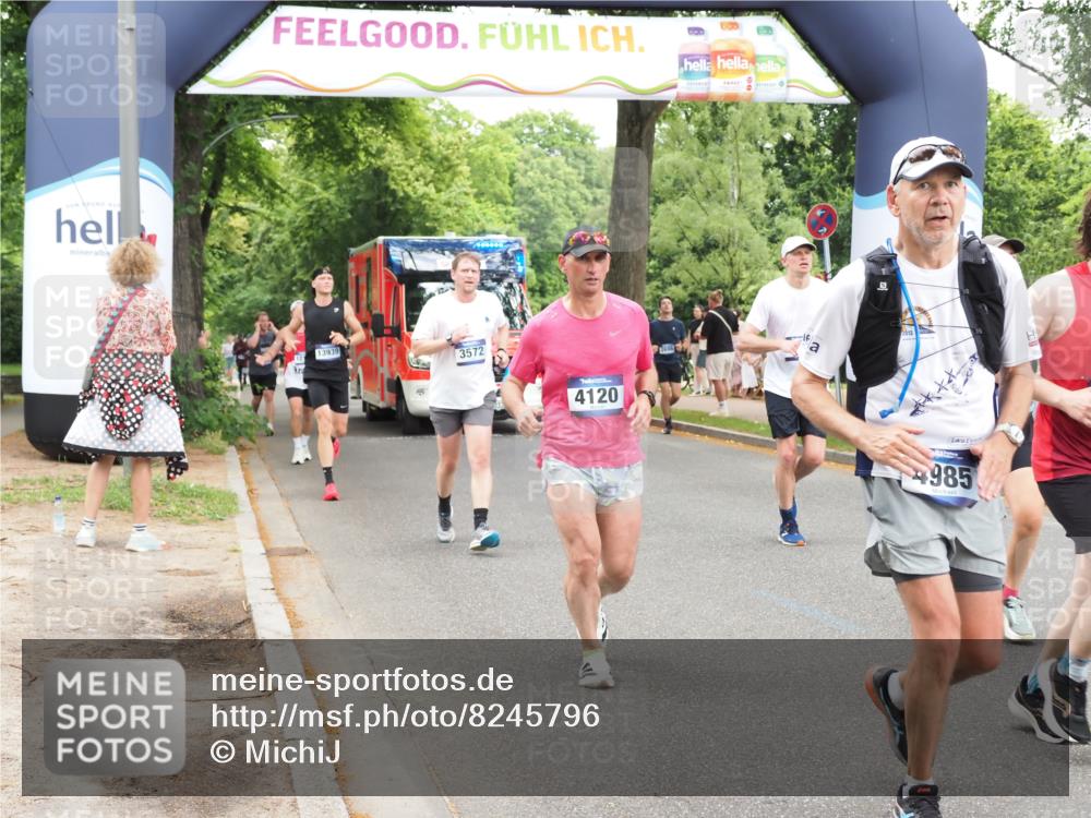 29.06.2025 - hella hamburg halbmarathon MichiJ http://msf.ph/oto/8245796 29.06.2025 10:51:02 Zwischen KM18-KM19 1212, 1733, 1851, 2463, 3572, 4120, 4985, 5653, 7333, 9681, 10824, 11556, 11657, 12781, 12843, 13932, 13939, 16395, 16753, 17112, 17730, 19241 meine-sportfotos.de