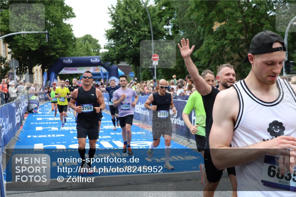 29.06.2025 - hella hamburg halbmarathon Zöllner http://msf.ph/oto/8245952 29.06.2025 10:57:04 Ziel 1485, 2282, 2759, 4299, 5033, 8669, 11043, 11143, 11212, 11638, 13691, 14408, 14678, 15097, 16470, 16909, 18719, 19091 meine-sportfotos.de