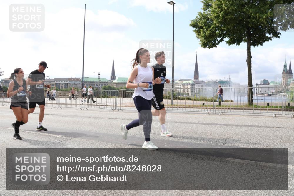 29.06.2025 - hella hamburg halbmarathon Lena Gebhardt http://msf.ph/oto/8246028 29.06.2025 10:10:01 Lombardsbrücke 1052, 1456, 1548, 1823, 3921, 4592, 5511, 7042, 7058, 7081, 7333, 7636, 8090, 8219, 8685, 8890, 9150, 9297, 9306, 9366, 9434, 9674, 9781, 10036, 10943, 11027, 12255, 12509, 12567, 13739, 16191, 16445, 16455, 16872, 16918, 17148, 17630, 17899, 18076, 18196, 18440, 18707, 19242 meine-sportfotos.de