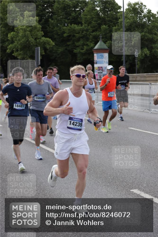 29.06.2025 - hella hamburg halbmarathon Jannik Wohlers http://msf.ph/oto/8246072 29.06.2025 09:55:27 Lombardsbrücke 1143, 1216, 1267, 1461, 1630, 1689, 2250, 2284, 2818, 2864, 2884, 3399, 3543, 3654, 3692, 3945, 4033, 4127, 4324, 4345, 4346, 4601, 5116, 6009, 6481, 6691, 6994, 7056, 7100, 7224, 7269, 7367, 7657, 8234, 8273, 8390, 8668, 8821, 8977, 9491, 9551, 10408, 10603, 10811, 10895, 11009, 11211, 11429, 11645, 11733, 11819, 11977, 12277, 12379, 12519, 13032, 13073, 13301, 13799, 13803, 13807, 13894, 14239, 15392, 15502, 17842 meine-sportfotos.de
