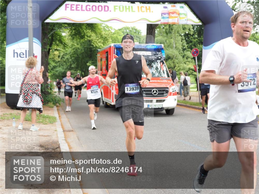29.06.2025 - hella hamburg halbmarathon MichiJ http://msf.ph/oto/8246174 29.06.2025 10:51:04 Zwischen KM18-KM19 1733, 1851, 2463, 2698, 3572, 4120, 4985, 5653, 7333, 9681, 10824, 11657, 12781, 12843, 13939, 16395, 17112, 17730, 19241 meine-sportfotos.de