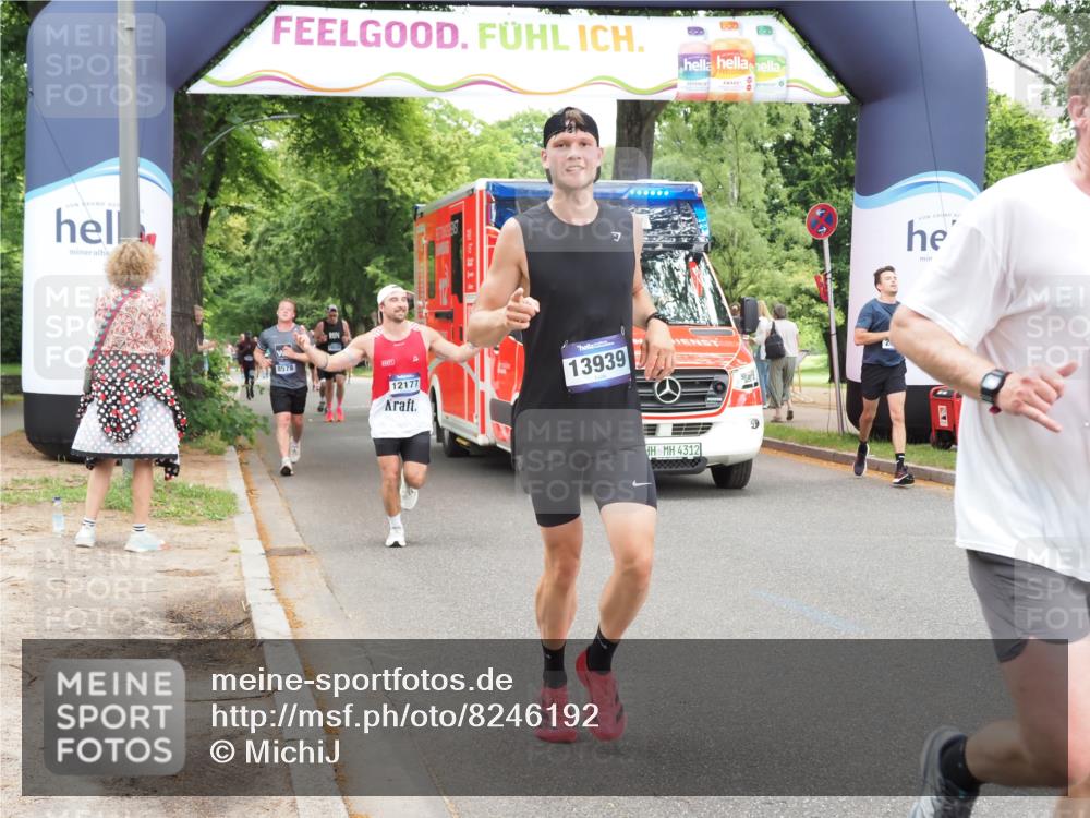 29.06.2025 - hella hamburg halbmarathon MichiJ http://msf.ph/oto/8246192 29.06.2025 10:51:04 Zwischen KM18-KM19 1733, 1851, 2463, 2698, 3572, 4120, 4985, 5653, 7333, 9681, 10824, 11657, 12781, 12843, 13939, 16395, 17112, 17730, 19241 meine-sportfotos.de