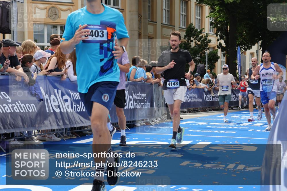 29.06.2025 - hella hamburg halbmarathon Strokosch-Dieckow http://msf.ph/oto/8246233 29.06.2025 10:38:41 Ziel 2296, 2719, 4148, 5248, 6684, 8450, 9264, 9403, 9540, 10218, 11055, 11281, 11282, 11379, 12772, 13755, 13800, 14093, 15372, 17154, 18188, 19004 meine-sportfotos.de