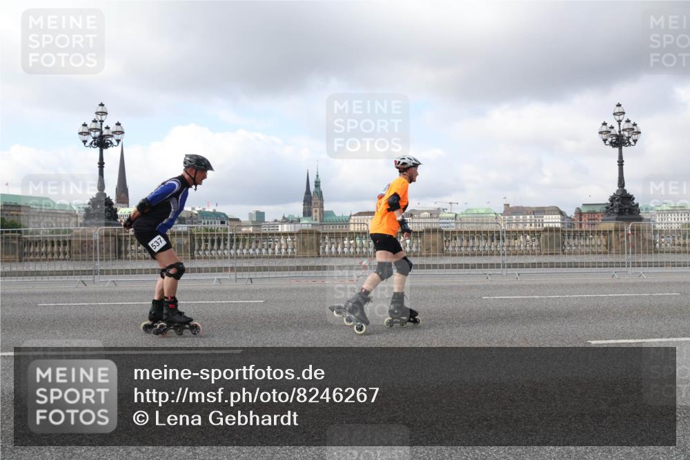 29.06.2025 - hella hamburg halbmarathon Lena Gebhardt http://msf.ph/oto/8246267 29.06.2025 09:02:38 Lombardsbrücke  meine-sportfotos.de