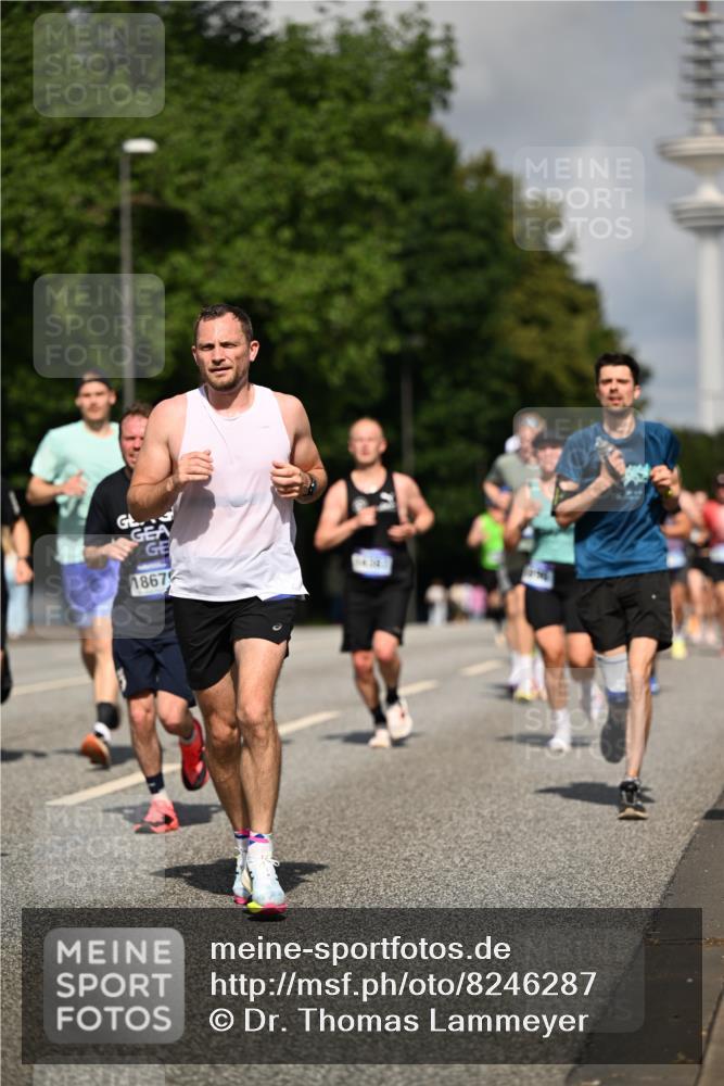 29.06.2025 - hella hamburg halbmarathon Dr. Thomas Lammeyer http://msf.ph/oto/8246287 29.06.2025 09:51:28 Kennedybrücke 1164, 1385, 1562, 1644, 1743, 2296, 3959, 4860, 5091, 5092, 5315, 5923, 6684, 6990, 8362, 8901, 9178, 9944, 10384, 10793, 10900, 10968, 11202, 11227 meine-sportfotos.de