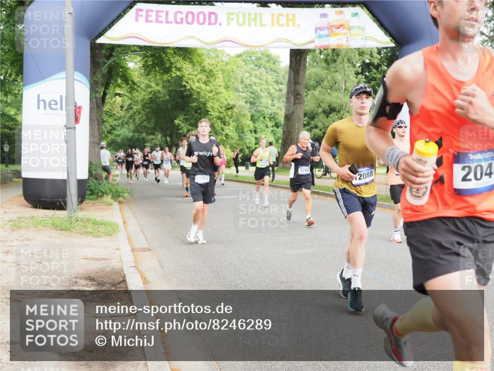 29.06.2025 - hella hamburg halbmarathon MichiJ http://msf.ph/oto/8246289 29.06.2025 10:28:22 Zwischen KM18-KM19 2044, 7109, 8925, 9294, 10369, 12088, 12335, 12772, 13479, 17425, 17668, 18154, 18803 meine-sportfotos.de