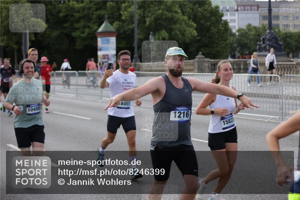 29.06.2025 - hella hamburg halbmarathon Jannik Wohlers http://msf.ph/oto/8246399 29.06.2025 09:55:31 Lombardsbrücke 1143, 1216, 1257, 1267, 1461, 1502, 1507, 1689, 2250, 2260, 2818, 2864, 2884, 3543, 3692, 3945, 4033, 4127, 4324, 4346, 4557, 4601, 5116, 6134, 6481, 6994, 7056, 7100, 7224, 7367, 7657, 8234, 8273, 8335, 8390, 8668, 8821, 8977, 9074, 9551, 10408, 10603, 10811, 10895, 11009, 11211, 11429, 11645, 11733, 11977, 12277, 12379, 13032, 13073, 13301, 13672, 13758, 13803, 13807, 14239, 14628, 14928, 15384, 15392, 15502, 16175, 16623, 16738, 17842 meine-sportfotos.de