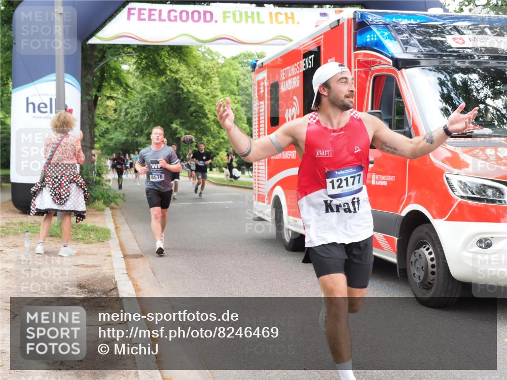 29.06.2025 - hella hamburg halbmarathon MichiJ http://msf.ph/oto/8246469 29.06.2025 10:51:06 Zwischen KM18-KM19 1851, 2698, 3572, 4120, 4985, 7333, 10824, 12177, 13939, 16395, 17730, 19241 meine-sportfotos.de