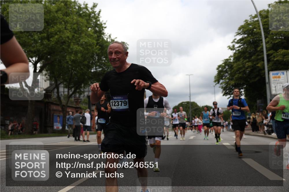 29.06.2025 - hella hamburg halbmarathon Yannick Fuchs http://msf.ph/oto/8246551 29.06.2025 10:47:44 20KM 1030, 1151, 1267, 1502, 1727, 1870, 2058, 2070, 2354, 2518, 2630, 3096, 3819, 5020, 5259, 5638, 5866, 6294, 6481, 6511, 6512, 6629, 6762, 6877, 6942, 7274, 7395, 7918, 8285, 8335, 8447, 9142, 9791, 9922, 10891, 11068, 11844, 12321, 12379, 12607, 12632, 12909, 13032, 13033, 13397, 13794, 13865, 13912, 13997, 14702, 15146, 15441, 15502, 15838, 15856, 15946, 16477, 16780, 17348, 17482, 18134, 18143, 18418, 18487, 18514, 18612 meine-sportfotos.de