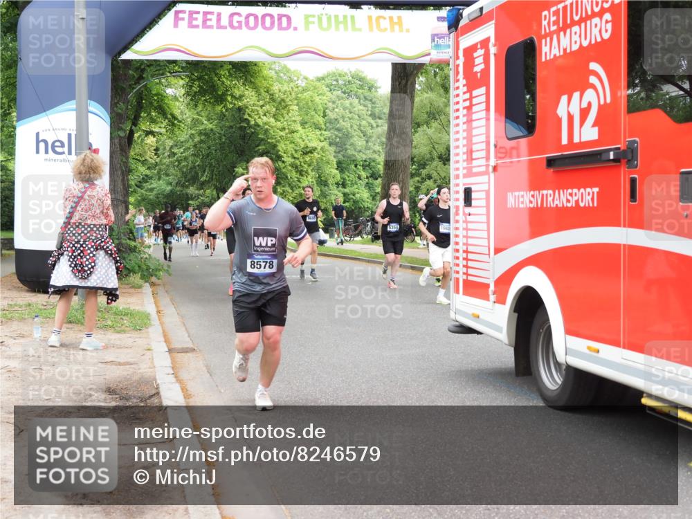 29.06.2025 - hella hamburg halbmarathon MichiJ http://msf.ph/oto/8246579 29.06.2025 10:51:08 Zwischen KM18-KM19 2698, 3572, 4120, 8578, 12177, 13939, 16395, 16639, 17730, 18520 meine-sportfotos.de
