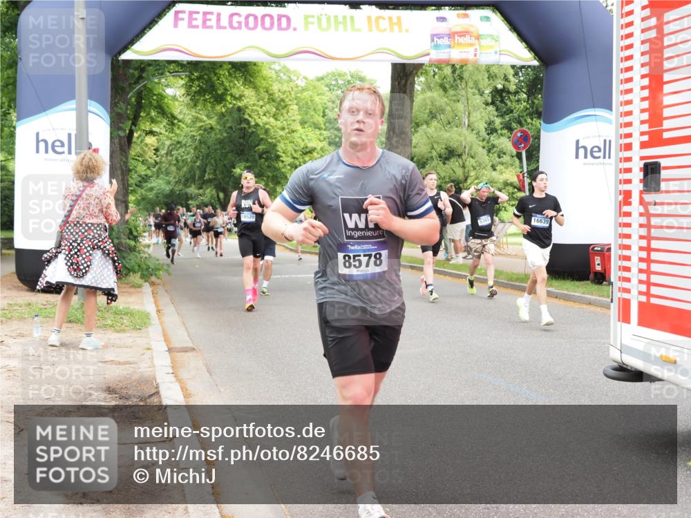 29.06.2025 - hella hamburg halbmarathon MichiJ http://msf.ph/oto/8246685 29.06.2025 10:51:09 Zwischen KM18-KM19 2698, 3572, 4120, 5354, 5365, 8578, 9680, 10694, 12177, 13939, 16639, 17730, 18520 meine-sportfotos.de