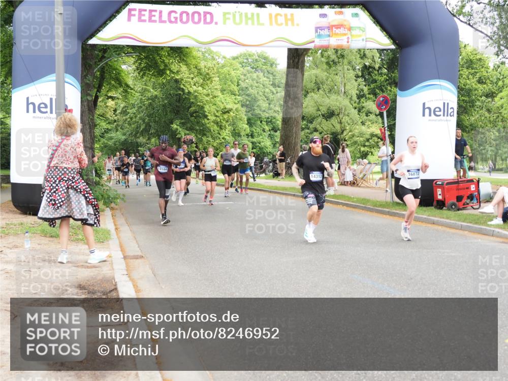 29.06.2025 - hella hamburg halbmarathon MichiJ http://msf.ph/oto/8246952 29.06.2025 10:51:14 Zwischen KM18-KM19 5354, 5365, 8578, 9680, 10694, 13184, 14313, 16639, 16872, 18520 meine-sportfotos.de