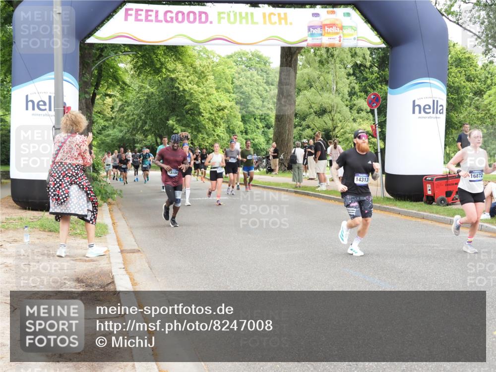 29.06.2025 - hella hamburg halbmarathon MichiJ http://msf.ph/oto/8247008 29.06.2025 10:51:14 Zwischen KM18-KM19 5354, 5365, 8578, 9680, 10694, 13184, 14313, 16639, 16872, 18520 meine-sportfotos.de
