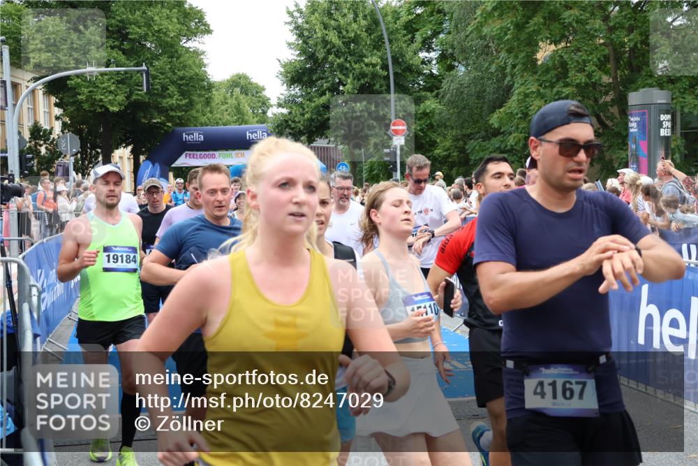 29.06.2025 - hella hamburg halbmarathon Zöllner http://msf.ph/oto/8247029 29.06.2025 10:57:21 Ziel 1877, 2417, 2676, 4940, 5926, 6272, 8585, 9450, 9577, 9934, 10383, 11590, 12014, 12590, 13664, 13750, 15110, 15229, 15664, 16625, 17660, 17779, 17848, 17993, 19184 meine-sportfotos.de