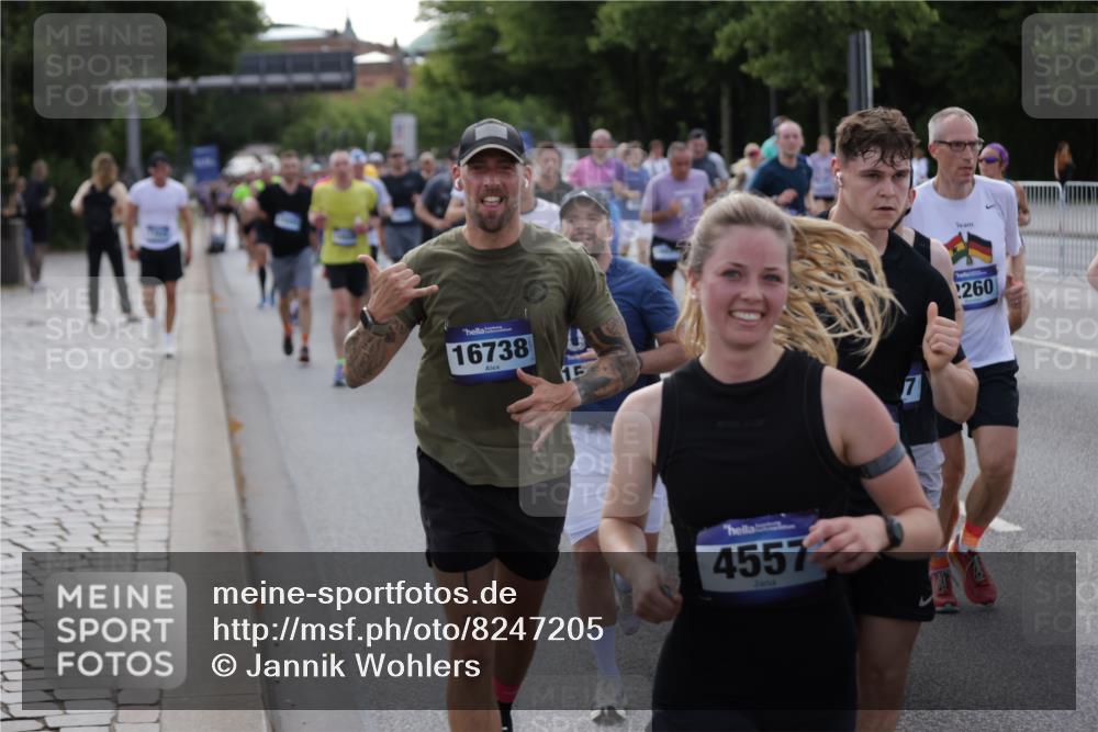29.06.2025 - hella hamburg halbmarathon Jannik Wohlers http://msf.ph/oto/8247205 29.06.2025 09:55:37 Lombardsbrücke 1061, 1143, 1216, 1257, 1267, 1502, 1507, 1689, 2083, 2250, 2260, 2504, 2818, 2864, 3060, 3543, 4033, 4127, 4346, 4557, 5116, 6115, 6134, 7056, 7100, 7224, 7332, 7657, 8273, 8335, 8390, 8668, 8821, 8989, 9074, 9551, 10408, 10603, 10895, 11009, 11211, 11429, 11645, 12277, 12523, 12779, 12875, 13301, 13672, 13758, 13803, 13812, 13875, 14239, 14628, 14928, 15157, 15384, 15392, 15502, 15714, 15899, 16149, 16175, 16623, 16738, 17127, 17131, 17282, 17842 meine-sportfotos.de
