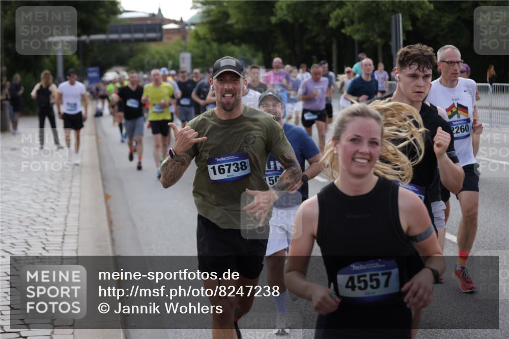 29.06.2025 - hella hamburg halbmarathon Jannik Wohlers http://msf.ph/oto/8247238 29.06.2025 09:55:37 Lombardsbrücke 1061, 1143, 1216, 1257, 1267, 1502, 1507, 1689, 2083, 2250, 2260, 2504, 2818, 2864, 3060, 3543, 4033, 4127, 4346, 4557, 5116, 6115, 6134, 7056, 7100, 7224, 7332, 7657, 8273, 8335, 8390, 8668, 8821, 8989, 9074, 9551, 10408, 10603, 10895, 11009, 11211, 11429, 11645, 12277, 12523, 12779, 12875, 13301, 13672, 13758, 13803, 13812, 13875, 14239, 14628, 14928, 15157, 15384, 15392, 15502, 15714, 15899, 16149, 16175, 16623, 16738, 17127, 17131, 17282, 17842 meine-sportfotos.de