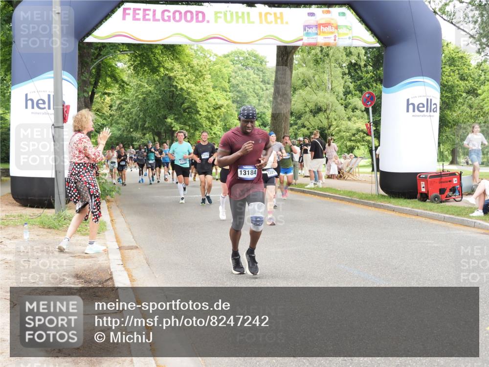 29.06.2025 - hella hamburg halbmarathon MichiJ http://msf.ph/oto/8247242 29.06.2025 10:51:16 Zwischen KM18-KM19 5354, 5365, 9680, 10694, 12211, 12212, 13184, 14313, 16872, 18520 meine-sportfotos.de