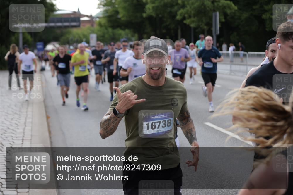 29.06.2025 - hella hamburg halbmarathon Jannik Wohlers http://msf.ph/oto/8247309 29.06.2025 09:55:38 Lombardsbrücke 1061, 1216, 1257, 1267, 1502, 1507, 1689, 2083, 2250, 2260, 2504, 2818, 2864, 3060, 3543, 4033, 4127, 4346, 4557, 5116, 6115, 6134, 7056, 7100, 7224, 7332, 7657, 8273, 8335, 8668, 8821, 8989, 9074, 9551, 10408, 10603, 10895, 11009, 11211, 11429, 11645, 12277, 12523, 12779, 12875, 13301, 13672, 13758, 13803, 13812, 13875, 14239, 14628, 14928, 15157, 15384, 15392, 15502, 15714, 15899, 16149, 16175, 16623, 16738, 17127, 17131, 17282, 17842, 17962 meine-sportfotos.de