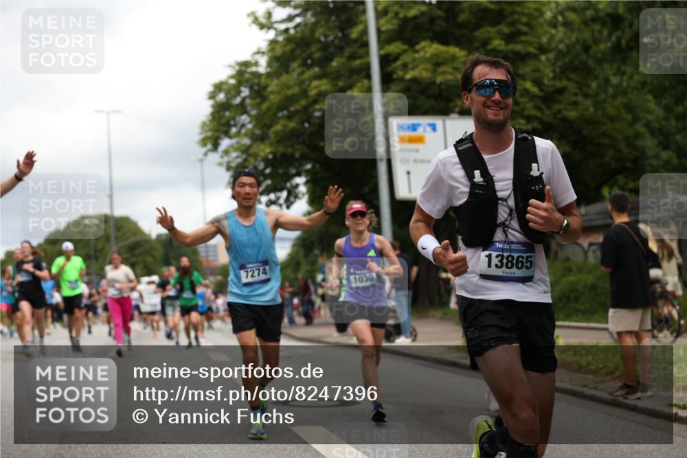 29.06.2025 - hella hamburg halbmarathon Yannick Fuchs http://msf.ph/oto/8247396 29.06.2025 10:47:47 20KM 1030, 1151, 1267, 1422, 1502, 1727, 1870, 2058, 2070, 2354, 2518, 2630, 3096, 3819, 5020, 5259, 5638, 5866, 6294, 6374, 6481, 6511, 6512, 6629, 6762, 6942, 7274, 7395, 7478, 7918, 8285, 8335, 8394, 8447, 9380, 9791, 9922, 10891, 11068, 11430, 11844, 12321, 12379, 12607, 12632, 12909, 13032, 13033, 13397, 13794, 13865, 13912, 14702, 15146, 15441, 15502, 15838, 15856, 15946, 16477, 16780, 17348, 17482, 18143, 18308, 18418, 18487, 18514, 18612, 19067 meine-sportfotos.de