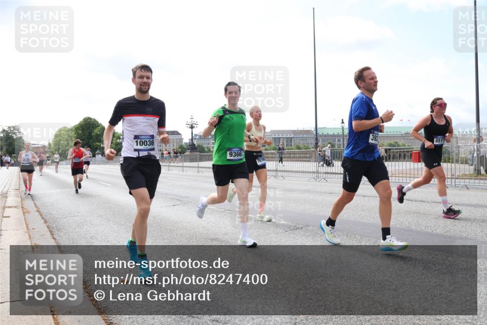 29.06.2025 - hella hamburg halbmarathon Lena Gebhardt http://msf.ph/oto/8247400 29.06.2025 10:10:07 Lombardsbrücke 1052, 1548, 1573, 1823, 3921, 4592, 5182, 5511, 7042, 7058, 7081, 7333, 7636, 8219, 8685, 8890, 9150, 9297, 9306, 9366, 9434, 9674, 9781, 9816, 10036, 10943, 11027, 11180, 12255, 12509, 12567, 13739, 13797, 14822, 15409, 16191, 16445, 16455, 16639, 16872, 16918, 17148, 17630, 17899, 18076, 18196, 18440, 18707, 19023, 19242 meine-sportfotos.de