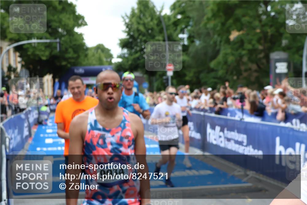 29.06.2025 - hella hamburg halbmarathon Zöllner http://msf.ph/oto/8247521 29.06.2025 10:57:28 Ziel 3435, 5926, 6272, 6281, 6302, 8393, 9450, 9727, 12144, 12590, 13394, 13664, 15695, 16093, 16830, 17160, 17758, 17828 meine-sportfotos.de