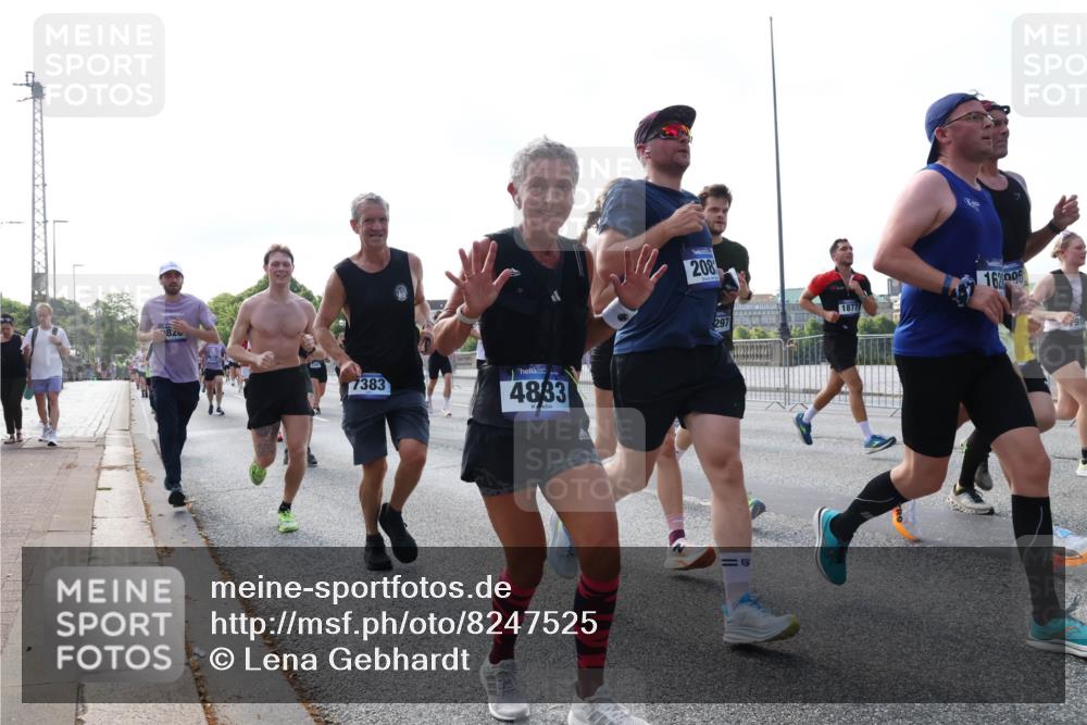 29.06.2025 - hella hamburg halbmarathon Lena Gebhardt http://msf.ph/oto/8247525 29.06.2025 09:56:35 Lombardsbrücke 1061, 1452, 1460, 1496, 1499, 1592, 1628, 1833, 1877, 2013, 2058, 2082, 2083, 2208, 2378, 2396, 2504, 2771, 2953, 2996, 3256, 3296, 3310, 3652, 4065, 4077, 4377, 4404, 4635, 4711, 4833, 5169, 5194, 5482, 5600, 5607, 5839, 5978, 6033, 6168, 6286, 6511, 6512, 6561, 6562, 7178, 7383, 7475, 7583, 7943, 8261, 8361, 8514, 8572, 8587, 8618, 8661, 8710, 8863, 8921, 8968, 8989, 8996, 9082, 9246, 9537, 9597, 9638, 10596 meine-sportfotos.de