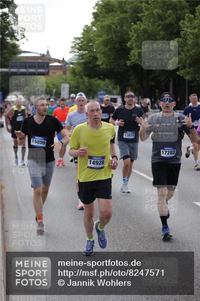 29.06.2025 - hella hamburg halbmarathon Jannik Wohlers http://msf.ph/oto/8247571 29.06.2025 09:55:41 Lombardsbrücke 1061, 1216, 1257, 1502, 1507, 1689, 2083, 2250, 2260, 2504, 2818, 2864, 3060, 3543, 4346, 4557, 5116, 6115, 6134, 7100, 7178, 7224, 7332, 7657, 8273, 8335, 8668, 8821, 8989, 9074, 9551, 10408, 10596, 10603, 10895, 11009, 11211, 11429, 11467, 11645, 12523, 12779, 12875, 13159, 13301, 13672, 13758, 13803, 13812, 13875, 14628, 14928, 15157, 15384, 15392, 15502, 15714, 15829, 15868, 15899, 16149, 16175, 16623, 16738, 16877, 17127, 17131, 17282, 17842, 17962, 18021 meine-sportfotos.de