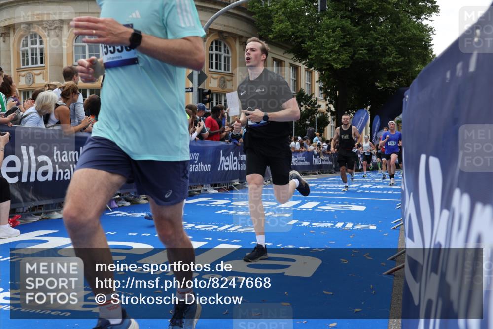 29.06.2025 - hella hamburg halbmarathon Strokosch-Dieckow http://msf.ph/oto/8247668 29.06.2025 10:39:12 Ziel 1445, 2044, 3282, 4565, 4759, 5752, 6037, 6686, 6687, 8319, 8925, 11305, 11619, 12046, 12137, 13479, 13729, 14311, 15556, 16656, 17646, 17668, 18149, 18547 meine-sportfotos.de