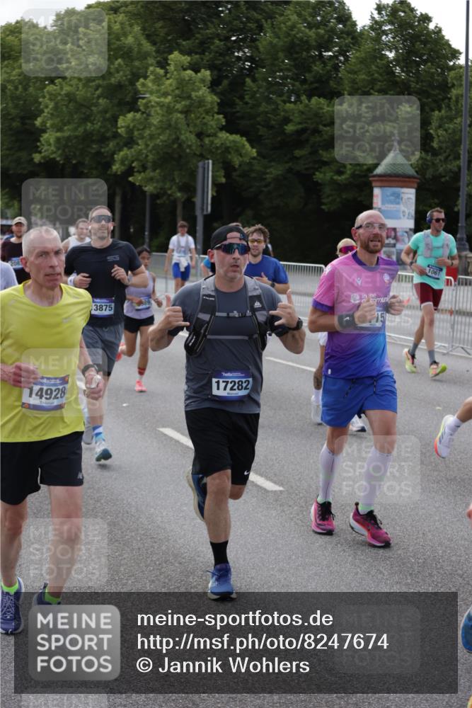 29.06.2025 - hella hamburg halbmarathon Jannik Wohlers http://msf.ph/oto/8247674 29.06.2025 09:55:41 Lombardsbrücke 1061, 1216, 1257, 1502, 1507, 1689, 2083, 2250, 2260, 2504, 2818, 2864, 3060, 3543, 4346, 4557, 5116, 6115, 6134, 7100, 7178, 7224, 7332, 7657, 8273, 8335, 8668, 8821, 8989, 9074, 9551, 10408, 10596, 10603, 10895, 11009, 11211, 11429, 11467, 11645, 12523, 12779, 12875, 13159, 13301, 13672, 13758, 13803, 13812, 13875, 14628, 14928, 15157, 15384, 15392, 15502, 15714, 15829, 15868, 15899, 16149, 16175, 16623, 16738, 16877, 17127, 17131, 17282, 17842, 17962, 18021 meine-sportfotos.de