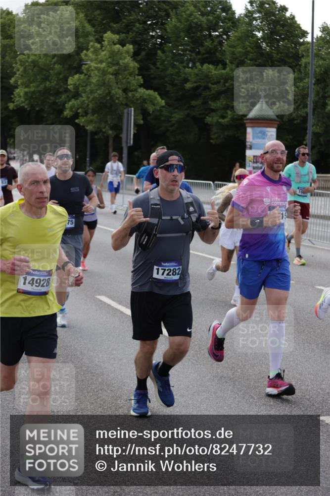 29.06.2025 - hella hamburg halbmarathon Jannik Wohlers http://msf.ph/oto/8247732 29.06.2025 09:55:41 Lombardsbrücke 1061, 1216, 1257, 1502, 1507, 1689, 2083, 2250, 2260, 2504, 2818, 2864, 3060, 3543, 4346, 4557, 5116, 6115, 6134, 7100, 7178, 7224, 7332, 7657, 8273, 8335, 8668, 8821, 8989, 9074, 9551, 10408, 10596, 10603, 10895, 11009, 11211, 11429, 11467, 11645, 12523, 12779, 12875, 13159, 13301, 13672, 13758, 13803, 13812, 13875, 14628, 14928, 15157, 15384, 15392, 15502, 15714, 15829, 15868, 15899, 16149, 16175, 16623, 16738, 16877, 17127, 17131, 17282, 17842, 17962, 18021 meine-sportfotos.de