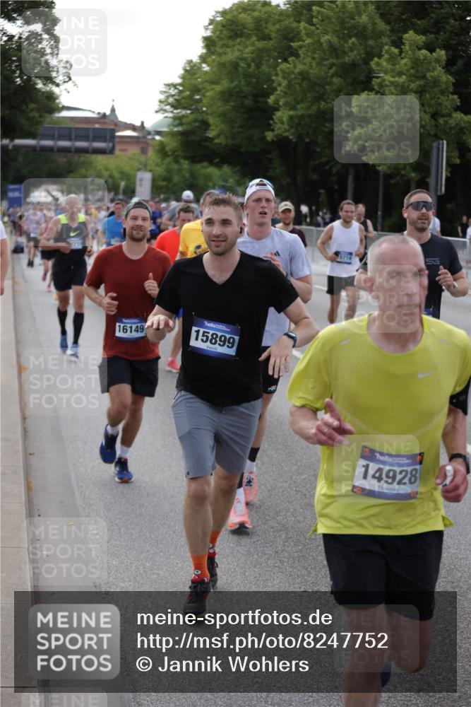29.06.2025 - hella hamburg halbmarathon Jannik Wohlers http://msf.ph/oto/8247752 29.06.2025 09:55:42 Lombardsbrücke 1061, 1216, 1257, 1502, 1507, 1689, 2083, 2250, 2260, 2504, 2818, 2864, 3060, 3543, 4557, 5116, 6115, 6134, 7100, 7178, 7224, 7332, 7657, 8273, 8335, 8668, 8821, 8989, 9074, 9551, 10408, 10596, 10895, 11009, 11211, 11429, 11467, 11645, 12523, 12779, 12875, 13159, 13301, 13672, 13758, 13803, 13812, 13875, 14628, 14928, 15157, 15384, 15392, 15502, 15714, 15829, 15868, 15899, 16149, 16175, 16623, 16738, 16877, 17127, 17131, 17282, 17842, 17962, 18021 meine-sportfotos.de