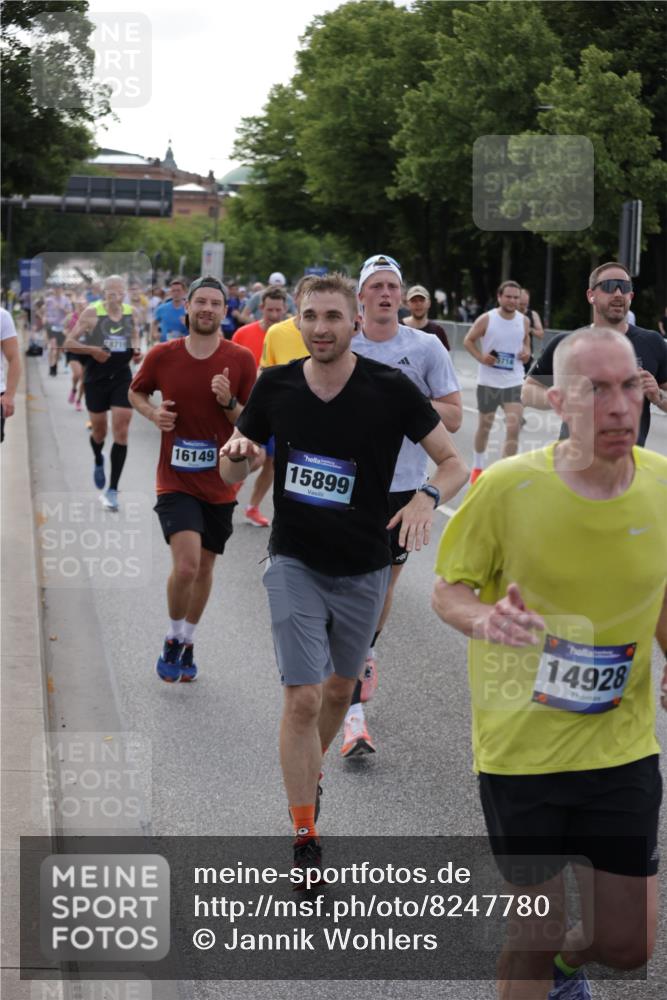 29.06.2025 - hella hamburg halbmarathon Jannik Wohlers http://msf.ph/oto/8247780 29.06.2025 09:55:42 Lombardsbrücke 1061, 1216, 1257, 1502, 1507, 1689, 2083, 2250, 2260, 2504, 2818, 2864, 3060, 3543, 4557, 5116, 6115, 6134, 7100, 7178, 7224, 7332, 7657, 8273, 8335, 8668, 8821, 8989, 9074, 9551, 10408, 10596, 10895, 11009, 11211, 11429, 11467, 11645, 12523, 12779, 12875, 13159, 13301, 13672, 13758, 13803, 13812, 13875, 14628, 14928, 15157, 15384, 15392, 15502, 15714, 15829, 15868, 15899, 16149, 16175, 16623, 16738, 16877, 17127, 17131, 17282, 17842, 17962, 18021 meine-sportfotos.de