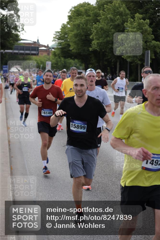 29.06.2025 - hella hamburg halbmarathon Jannik Wohlers http://msf.ph/oto/8247839 29.06.2025 09:55:42 Lombardsbrücke 1061, 1216, 1257, 1502, 1507, 1689, 2083, 2250, 2260, 2504, 2818, 2864, 3060, 3543, 4557, 5116, 6115, 6134, 7100, 7178, 7224, 7332, 7657, 8273, 8335, 8668, 8821, 8989, 9074, 9551, 10408, 10596, 10895, 11009, 11211, 11429, 11467, 11645, 12523, 12779, 12875, 13159, 13301, 13672, 13758, 13803, 13812, 13875, 14628, 14928, 15157, 15384, 15392, 15502, 15714, 15829, 15868, 15899, 16149, 16175, 16623, 16738, 16877, 17127, 17131, 17282, 17842, 17962, 18021 meine-sportfotos.de