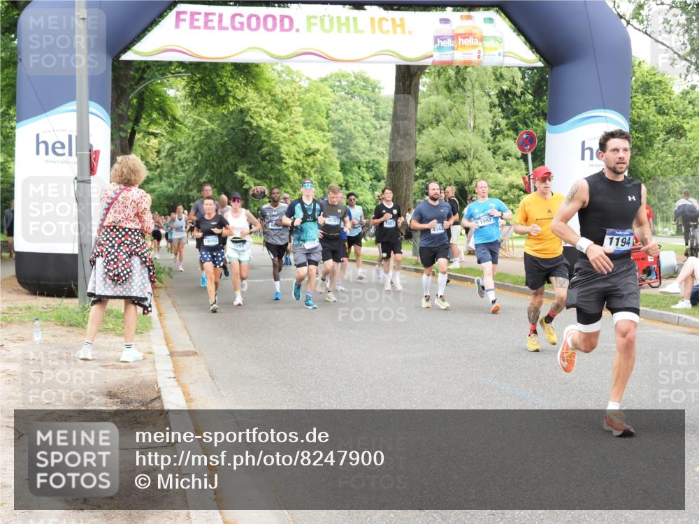 29.06.2025 - hella hamburg halbmarathon MichiJ http://msf.ph/oto/8247900 29.06.2025 10:51:22 Zwischen KM18-KM19 1194, 1702, 4542, 8561, 10962, 12211, 12212, 12837, 13171, 13184, 13793, 16095 meine-sportfotos.de