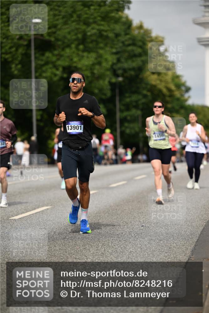 29.06.2025 - hella hamburg halbmarathon Dr. Thomas Lammeyer http://msf.ph/oto/8248216 29.06.2025 10:14:18 Kennedybrücke 1052, 1186, 1456, 1483, 1513, 4389, 7058, 7250, 7685, 8090, 8685, 8890, 9681, 9816, 9988, 11180 meine-sportfotos.de