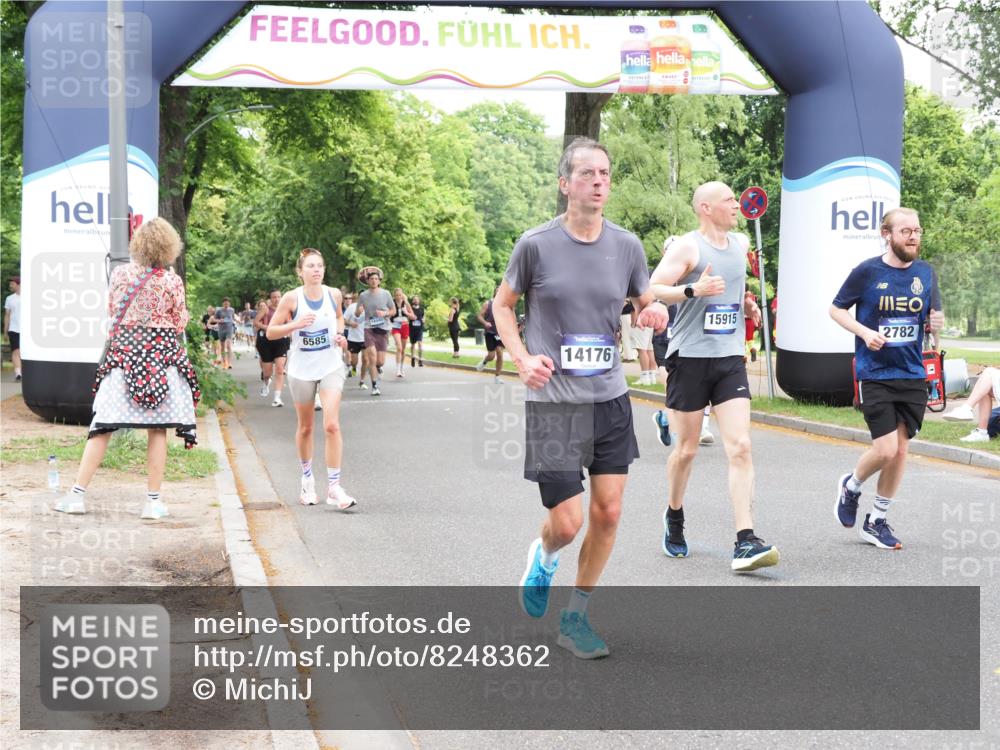 29.06.2025 - hella hamburg halbmarathon MichiJ http://msf.ph/oto/8248362 29.06.2025 10:51:28 Zwischen KM18-KM19 1194, 1702, 1992, 2298, 2782, 2979, 4542, 5396, 6585, 6907, 6908, 7081, 8520, 8561, 8810, 9526, 14176, 15915, 18707, 19162 meine-sportfotos.de