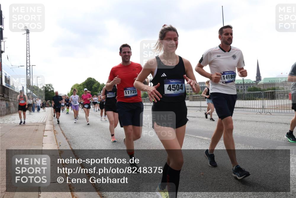 29.06.2025 - hella hamburg halbmarathon Lena Gebhardt http://msf.ph/oto/8248375 29.06.2025 10:45:35 Lombardsbrücke 1033, 1060, 1085, 1100, 1104, 1421, 1426, 1555, 1685, 1713, 1798, 1854, 1983, 2008, 2216, 2217, 2522, 2550, 2657, 2664, 2917, 2965, 2973, 3160, 3164, 3357, 3377, 3879, 3993, 4099, 4102, 4104, 4186, 4224, 4306, 4317, 4337, 4388, 4504, 4820, 4851, 5044, 5099, 5108, 5339, 5635, 5636, 5949, 6133, 6150, 6509, 6623, 6763, 6788, 6911, 6922, 6980, 7268, 7283, 7356, 7530, 7541, 7859, 8594, 8605, 8745, 8762, 9620, 10030, 10182, 10225, 10327, 10329, 10367, 10511, 11314 meine-sportfotos.de