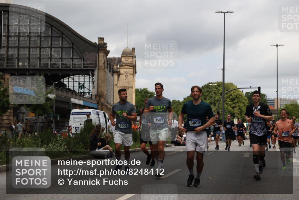 29.06.2025 - hella hamburg halbmarathon Yannick Fuchs http://msf.ph/oto/8248412 29.06.2025 11:06:21 20KM 1213, 1766, 1893, 1981, 2309, 2427, 2961, 2987, 3167, 3454, 3507, 3509, 4641, 5046, 5271, 5800, 7376, 7928, 7991, 8885, 8895, 9075, 9192, 9280, 9911, 10165, 10283, 10377, 10442, 10443, 11236, 11598, 11643, 11683, 11707, 11798, 11818, 12640, 12797, 13212, 13796, 14194, 14219, 15988, 16241, 16459, 16554, 16606, 17984, 18048, 18641, 18913 meine-sportfotos.de