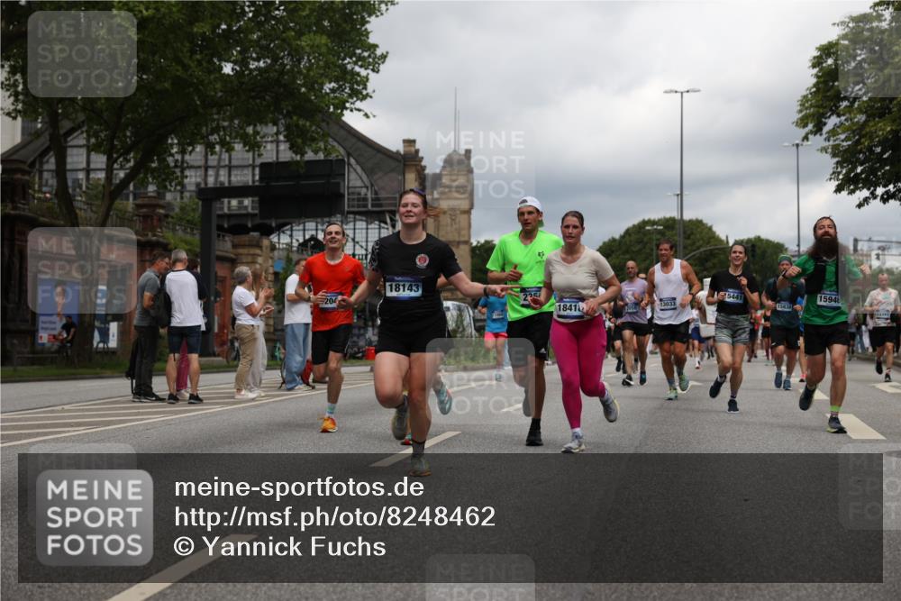 29.06.2025 - hella hamburg halbmarathon Yannick Fuchs http://msf.ph/oto/8248462 29.06.2025 10:47:50 20KM 1030, 1267, 1422, 1502, 1727, 1870, 2058, 2070, 2354, 2518, 2630, 3096, 3103, 3819, 4299, 5020, 5259, 5638, 5866, 6294, 6374, 6481, 6511, 6512, 6629, 6762, 6942, 7274, 7395, 7478, 7918, 8285, 8335, 8394, 8447, 9032, 9380, 9791, 9922, 11068, 11430, 11844, 12321, 12379, 12607, 12632, 13032, 13033, 13397, 13794, 13803, 13865, 13912, 14239, 14702, 15146, 15441, 15502, 15838, 15856, 15946, 16477, 16780, 17348, 17482, 18143, 18308, 18418, 18450, 18487, 18514, 18612, 19067 meine-sportfotos.de