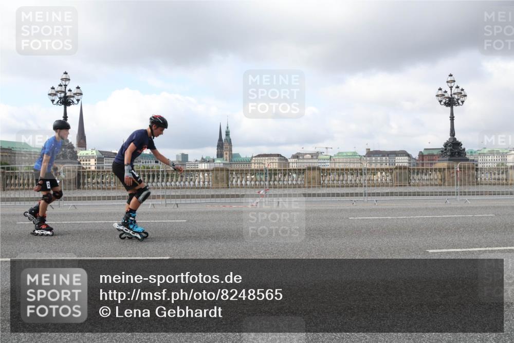 29.06.2025 - hella hamburg halbmarathon Lena Gebhardt http://msf.ph/oto/8248565 29.06.2025 09:02:45 Lombardsbrücke  meine-sportfotos.de