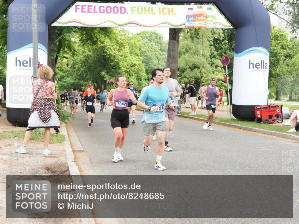 29.06.2025 - hella hamburg halbmarathon MichiJ http://msf.ph/oto/8248685 29.06.2025 10:51:32 Zwischen KM18-KM19 1863, 2298, 2782, 5396, 6585, 6907, 6908, 7042, 9191, 9526, 14176, 14465, 15915, 18440, 18707, 19162 meine-sportfotos.de