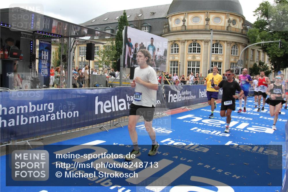 29.06.2025 - hella hamburg halbmarathon Michael Strokosch http://msf.ph/oto/8248713 29.06.2025 10:49:44 Ziel 2504, 2706, 2937, 3060, 3543, 5894, 5978, 6115, 7332, 9463, 9551, 9619, 9723, 11977, 13159, 14794, 16843, 16877, 17282, 18058, 18451, 18926 meine-sportfotos.de